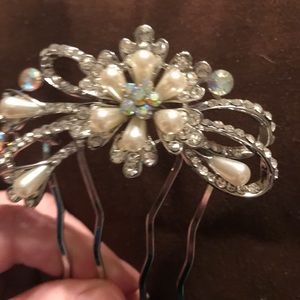 Hair Comb- price firm